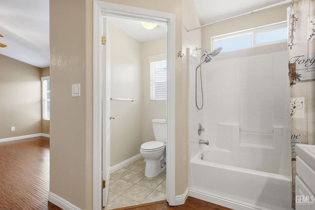 5107 Mill Wheel Drive, Bakersfield, CA 93313