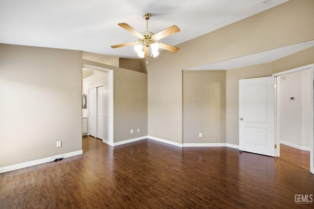 5107 Mill Wheel Drive, Bakersfield, CA 93313