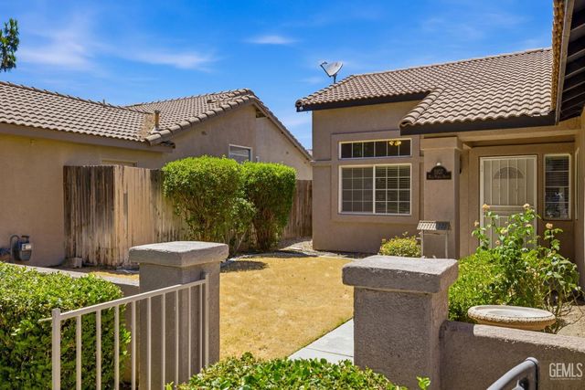 5107 Mill Wheel Drive, Bakersfield, CA 93313
