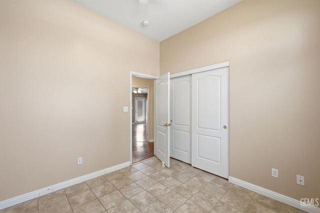 5107 Mill Wheel Drive, Bakersfield, CA 93313