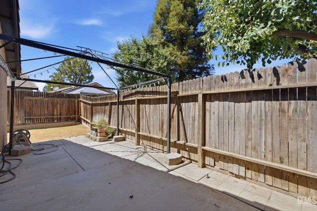 5107 Mill Wheel Drive, Bakersfield, CA 93313