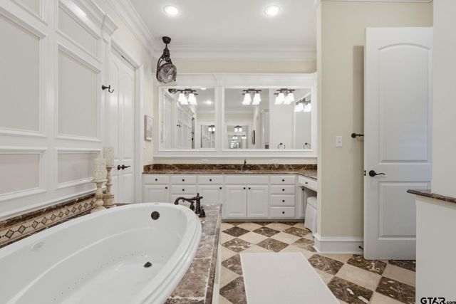 7710 Lamp Post Cove, Tyler, TX 75703