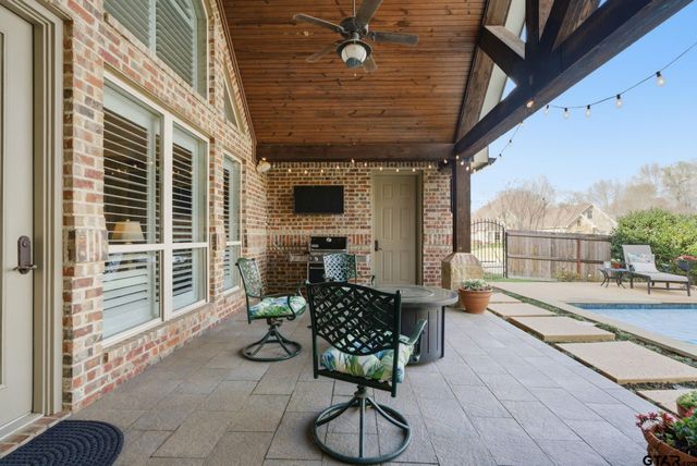 7710 Lamp Post Cove, Tyler, TX 75703