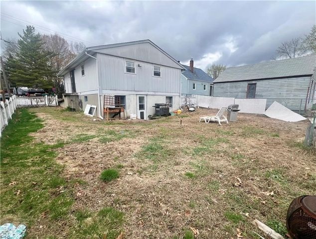 64 Lydia Ave, Woonsocket, RI 02895