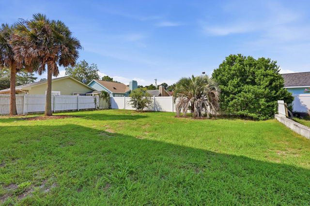 703 27th Ave. S, North Myrtle Beach, SC 29582