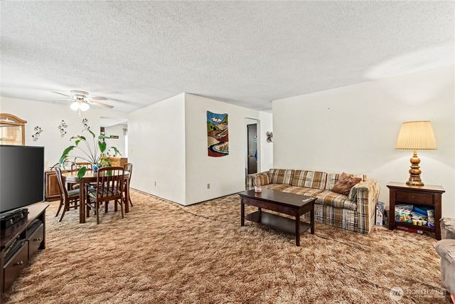 18308 41st Place W, Lynnwood, WA 98037