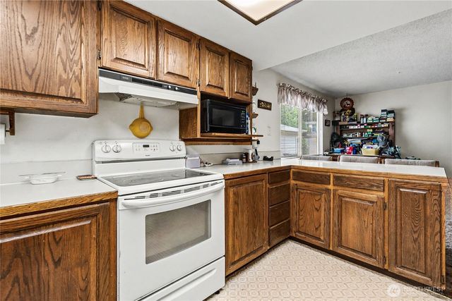 18308 41st Place W, Lynnwood, WA 98037