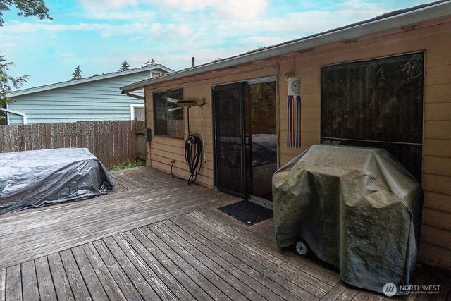 18308 41st Place W, Lynnwood, WA 98037