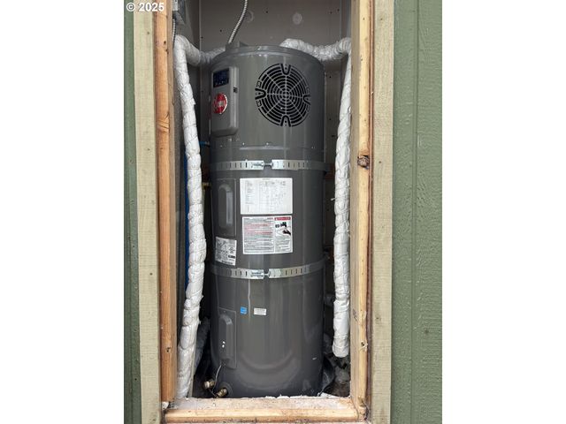 69300 E VINE MAPLE Dr, Welches, OR 97067