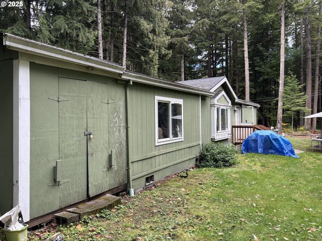 69300 E VINE MAPLE Dr, Welches, OR 97067