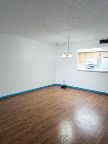 5550 NW 44th Street 411b, Lauderhill, FL 33319