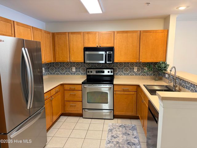 2820 Bloomfield Lane Unit 108, Wilmington, NC 28412