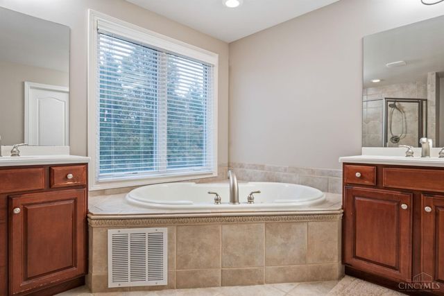 799 Cedar Drive, Miami Twp, OH 45140