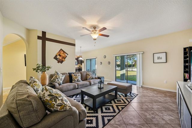 10914 WHITECAP DRIVE, Riverview, FL 33579