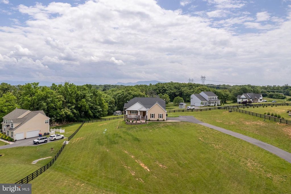 141 CHANTERELLE CT, Stephens City, VA 22655