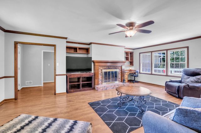 180 Winchester Drive, Roebuck, SC 29376
