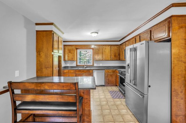 180 Winchester Drive, Roebuck, SC 29376