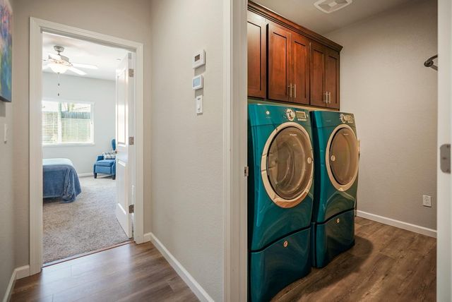400 Canterbury Ct, Ione, CA 95640