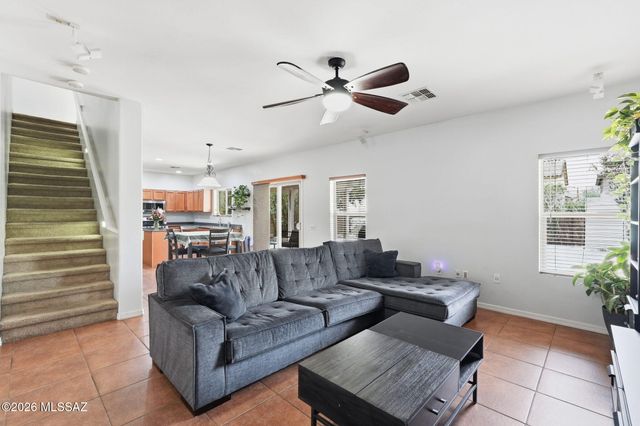 887 W Vuelta Granadina, Sahuarita, AZ 85629