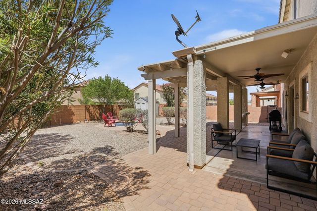 887 W Vuelta Granadina, Sahuarita, AZ 85629