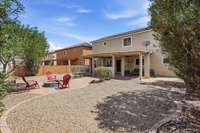 887 W Vuelta Granadina, Sahuarita, AZ 85629
