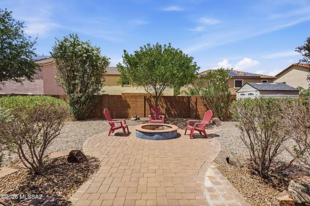887 W Vuelta Granadina, Sahuarita, AZ 85629