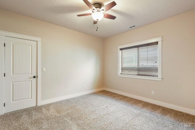 7553 N Waterlilly Ave, Boise, ID 83714