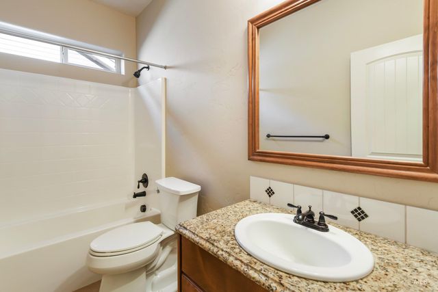 7553 N Waterlilly Ave, Boise, ID 83714