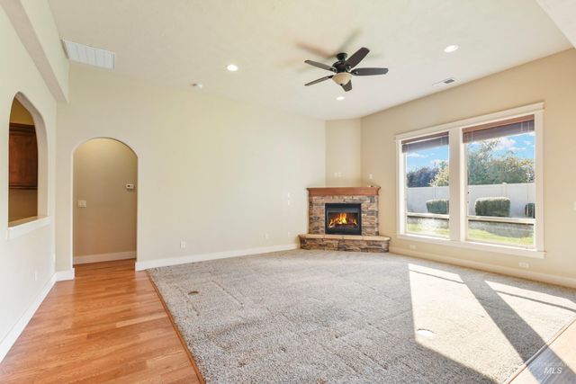 7553 N Waterlilly Ave, Boise, ID 83714