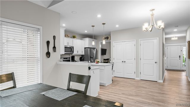 550 Pavement Road, Lancaster, NY 14086