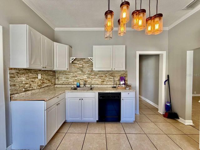 1216 E 24TH AVENUE, Tampa, FL 33605