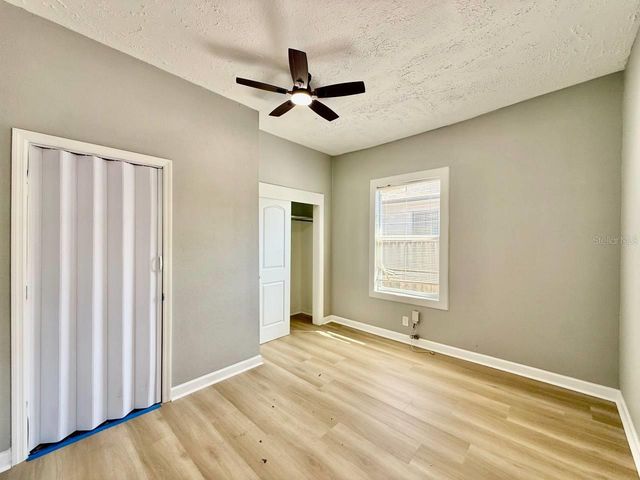 1216 E 24TH AVENUE, Tampa, FL 33605