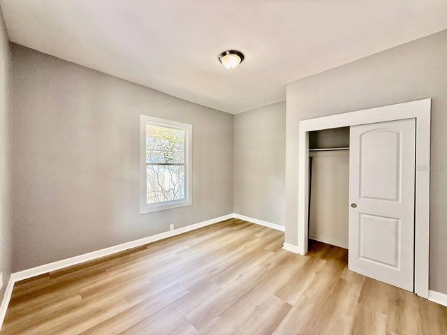 1216 E 24TH AVENUE, Tampa, FL 33605