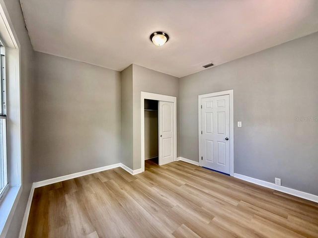 1216 E 24TH AVENUE, Tampa, FL 33605