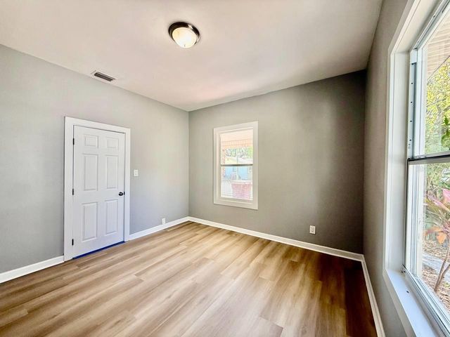 1216 E 24TH AVENUE, Tampa, FL 33605