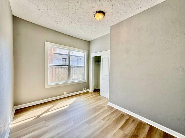 1216 E 24TH AVENUE, Tampa, FL 33605