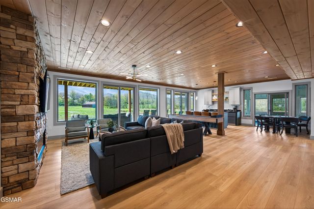 3564 Ownby Road, Sevierville, TN 37862