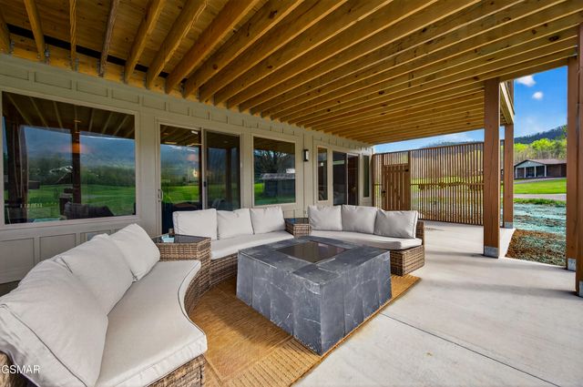 3564 Ownby Road, Sevierville, TN 37862