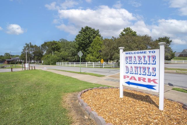 125 West Cassa Way, Mount Juliet, TN 37122