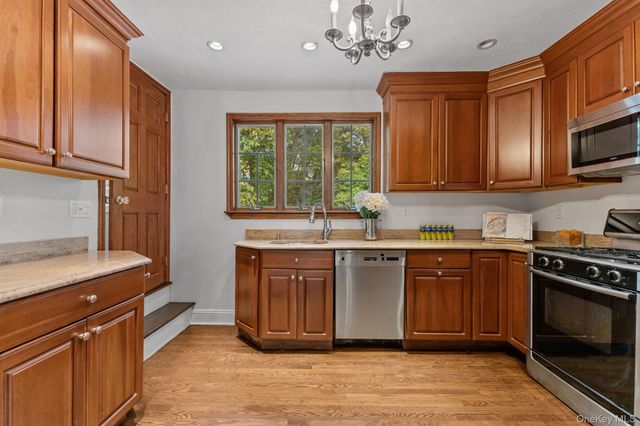 202 E Garden Road, Larchmont, NY 10538