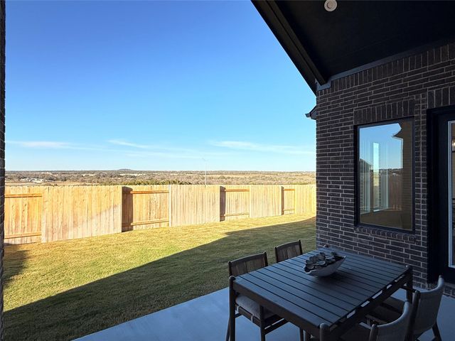 201 Shadow DR, Liberty Hill, TX 78642