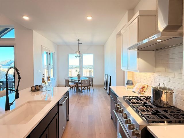 201 Shadow DR, Liberty Hill, TX 78642