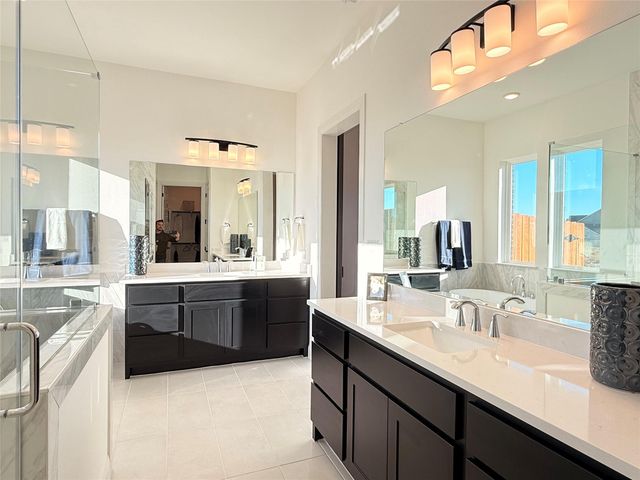 201 Shadow DR, Liberty Hill, TX 78642