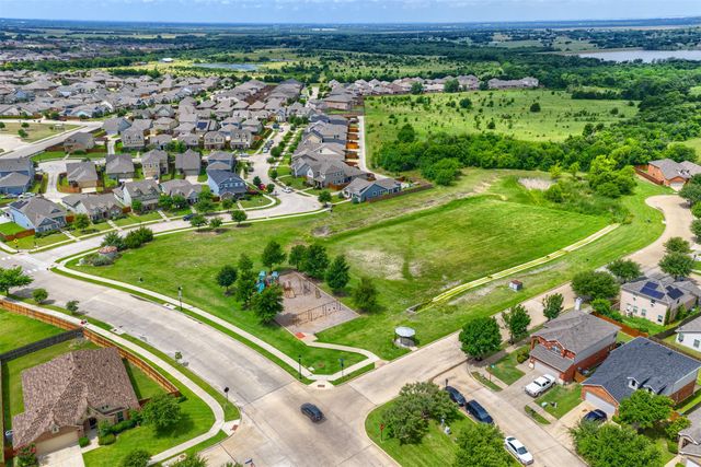 4014 Ridgetop Drive, Heartland, TX 75126