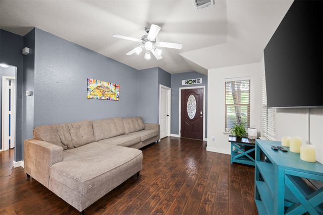 4014 Ridgetop Drive, Heartland, TX 75126