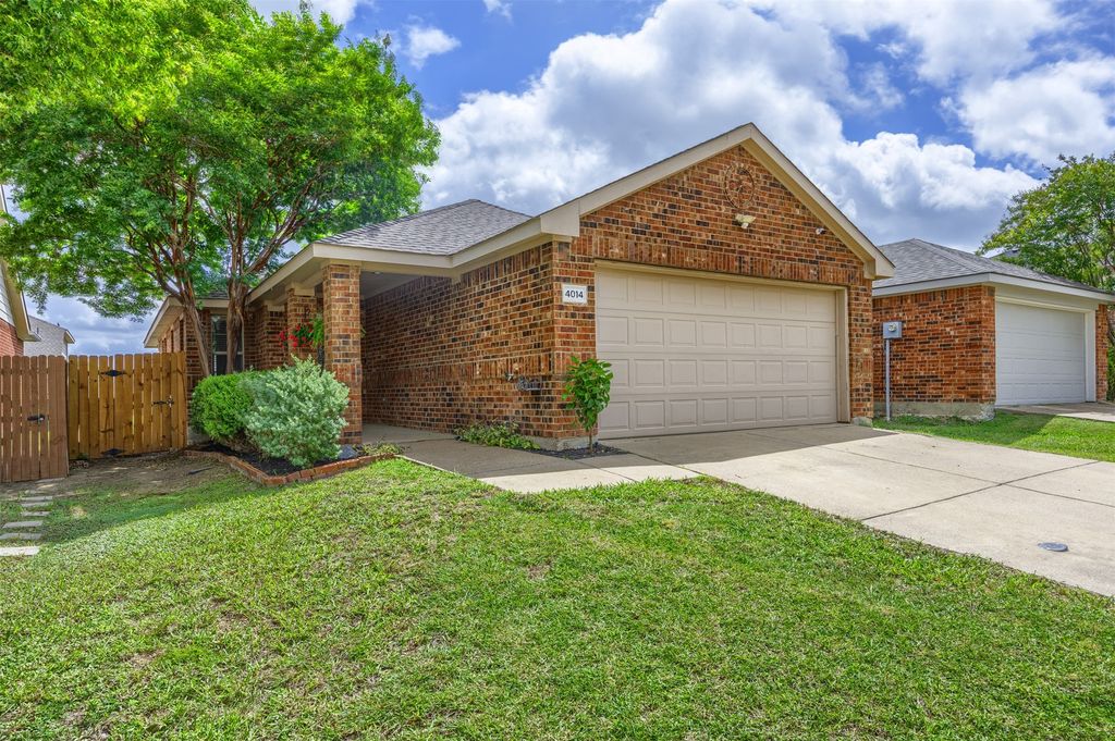 4014 Ridgetop Drive, Heartland, TX 75126