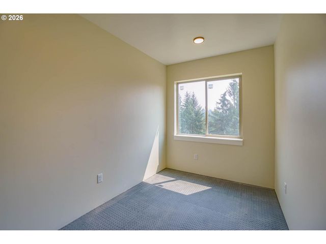 324 CHAMPION Rd, Kalama, WA 98625