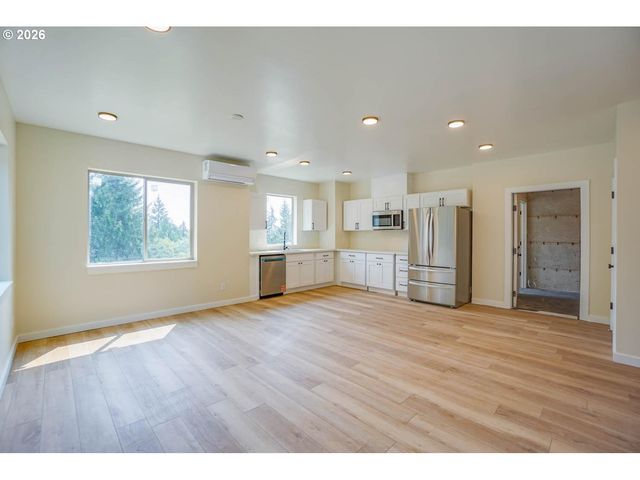 324 CHAMPION Rd, Kalama, WA 98625