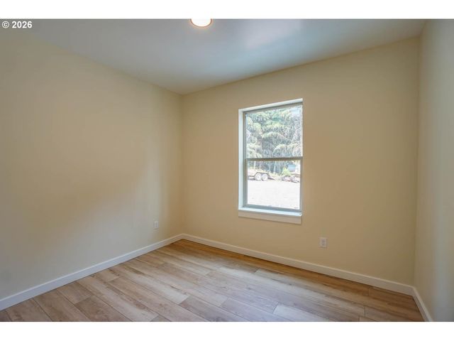 324 CHAMPION Rd, Kalama, WA 98625