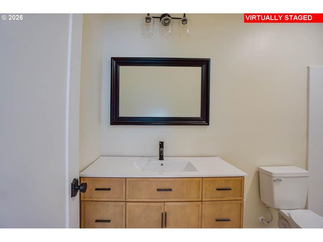 324 CHAMPION Rd, Kalama, WA 98625